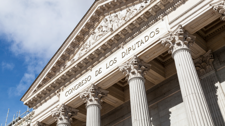 Bitcoin para el Congreso de España: 350 diputados españoles reciben BTC